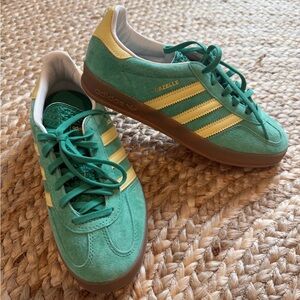 adidas Gazelle Suede Sneakers in Green and Yellow (women 6.5 / men 5)